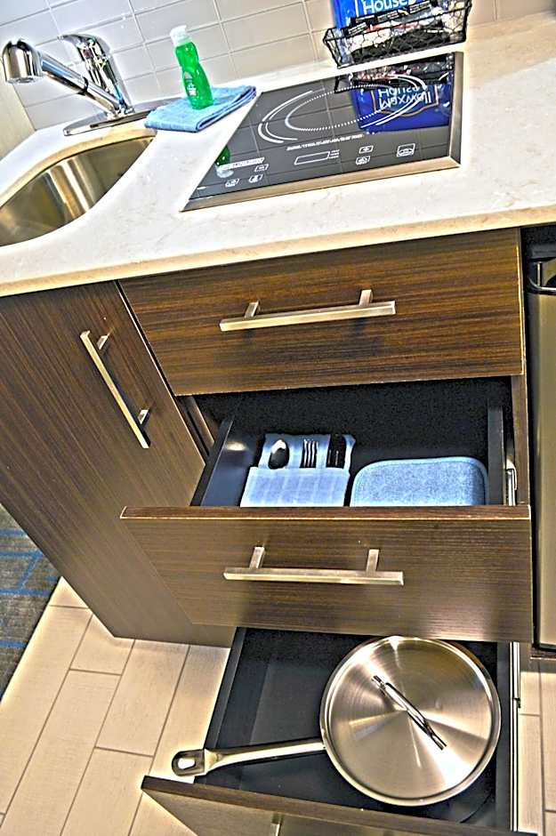 Holiday Inn & Suites Syracuse Airport - Liverpool By IHG
