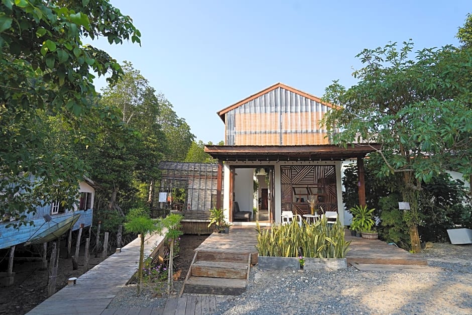 Escape Life Koh Kood