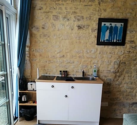 Studio with Garden View