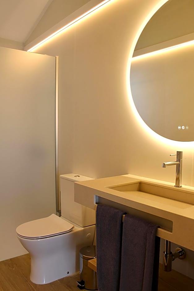 Bungalows Side Shore