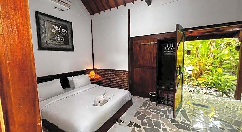 Tahlia's Villa