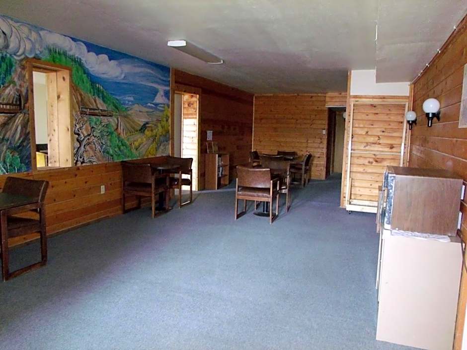 Narrow Gauge Railroad Inn