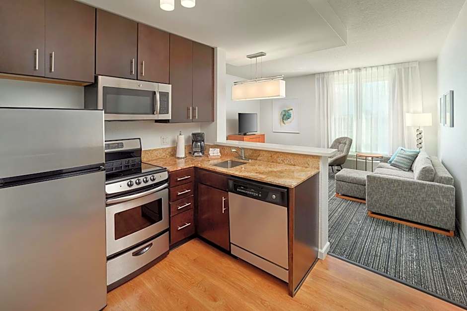 TownePlace Suites by Marriott Orlando at FLAMINGO CROSSINGS Town