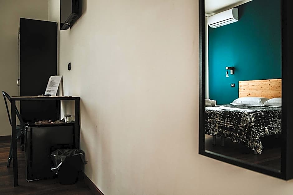 TRAVEL STATION Bedandbreakfast