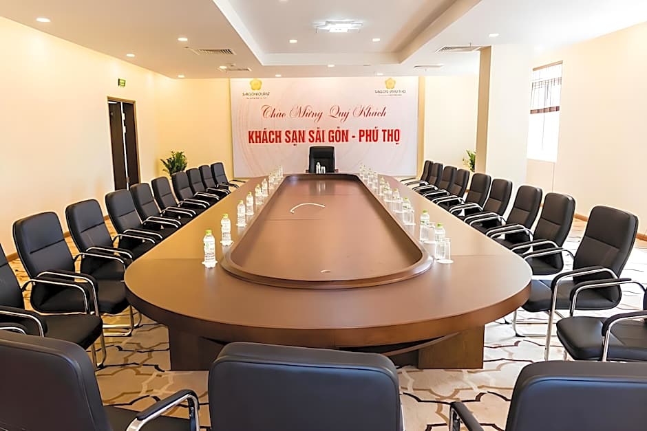 Sai Gon Phu Tho Hotel