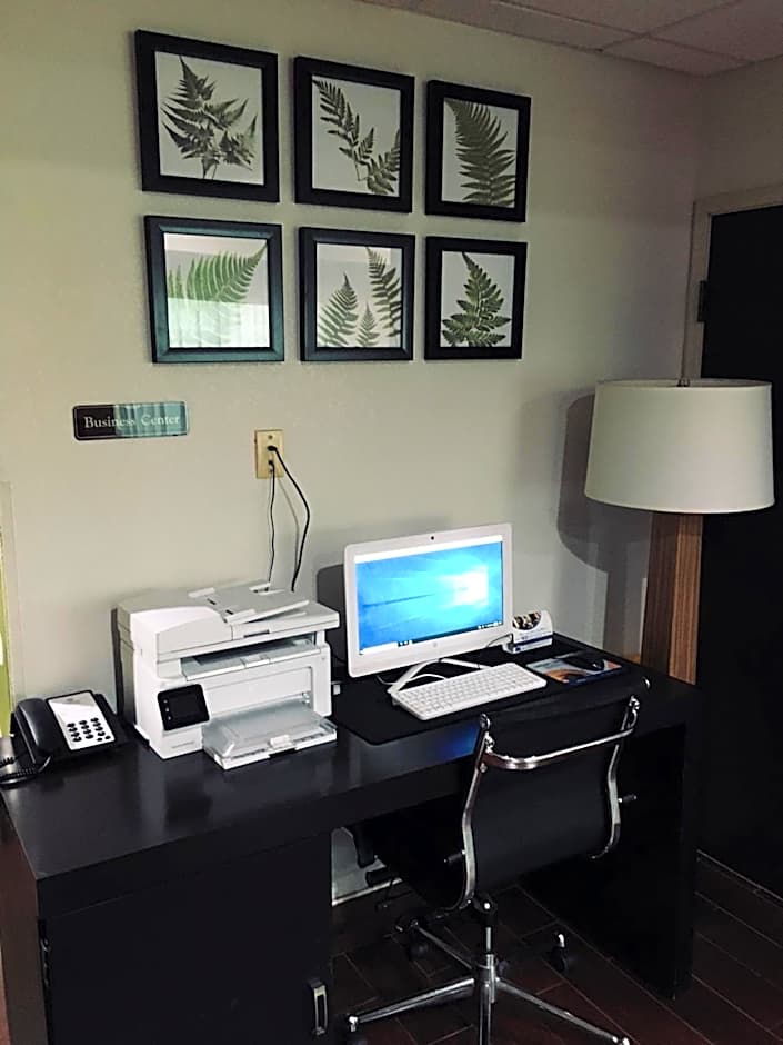 Wingate by Wyndham Macon West