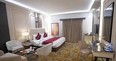 Deluxe King Room - Smoking