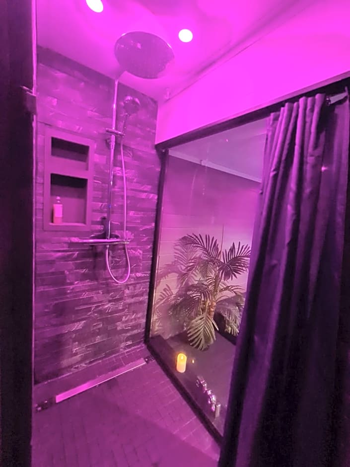 Loveroom Sexyloveroom