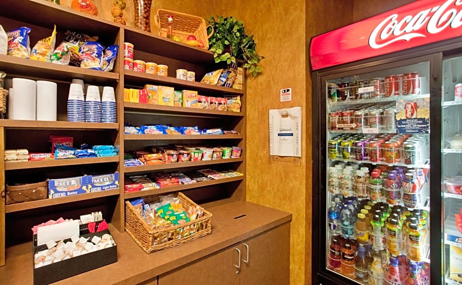 Candlewood Suites St. Robert, an IHG Hotel