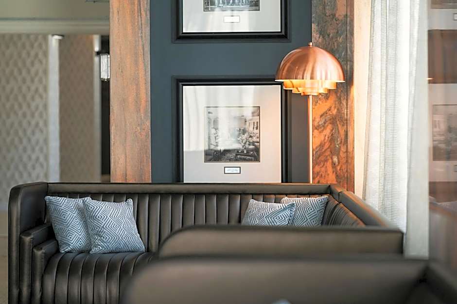 Courtyard by Marriott St. Petersburg Downtown