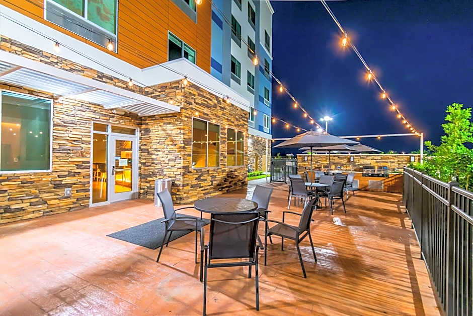 Fairfield by Marriott Inn & Suites Houston League City