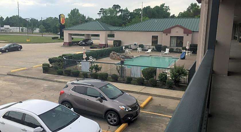 Super 8 by Wyndham Jasper TX