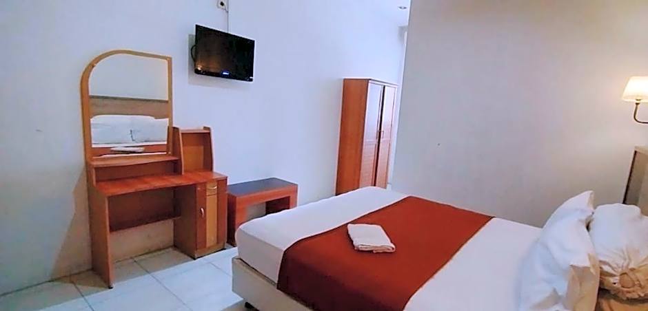 Foto 1 di 3 di Standard 1 Queen Bed