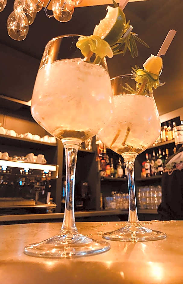 La Table De Jeanne - Hôtel & Restaurant