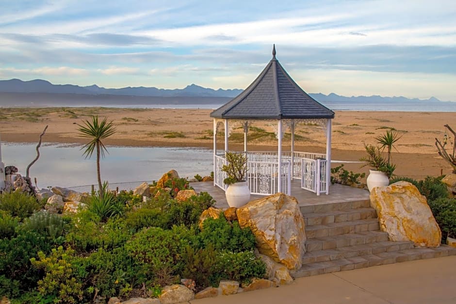 Milkwood Manor on Sea