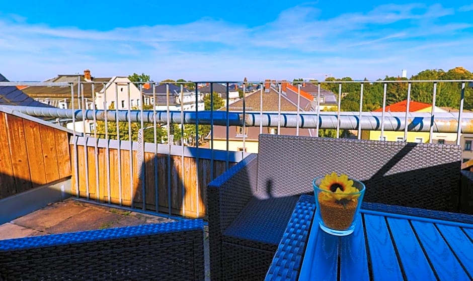 Ryde & Hyde Budget Hotel