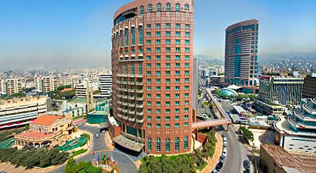 Habtoor Metropolitan Palace Hotel