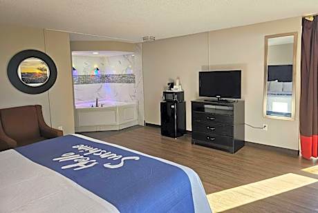 Deluxe King Suite - Smoking