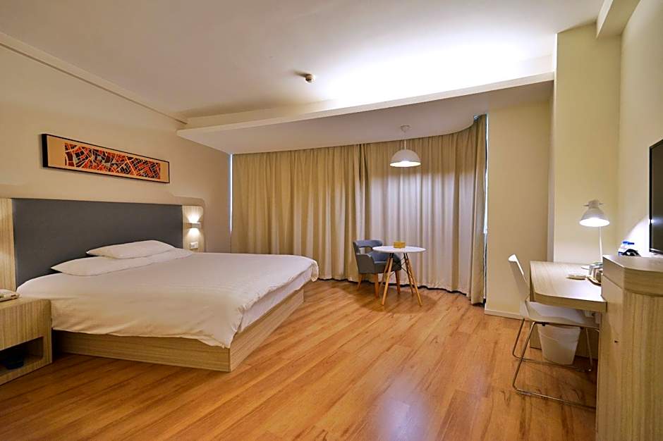 Hanting Hotel Nanjing Huangpu Road