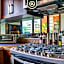 1 BR Condo - Amazing Sunsets Froom the Roof - Pool