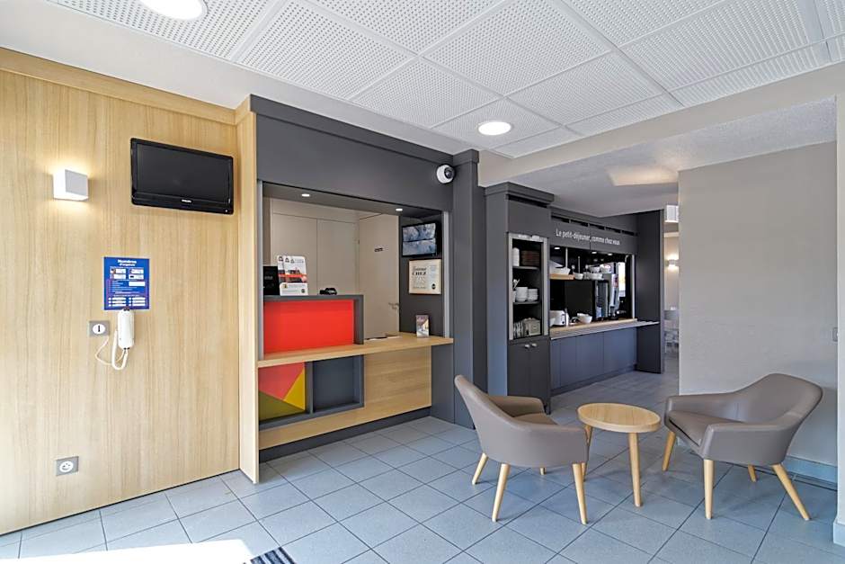 B&B HOTEL CHATEAUROUX Aéroport