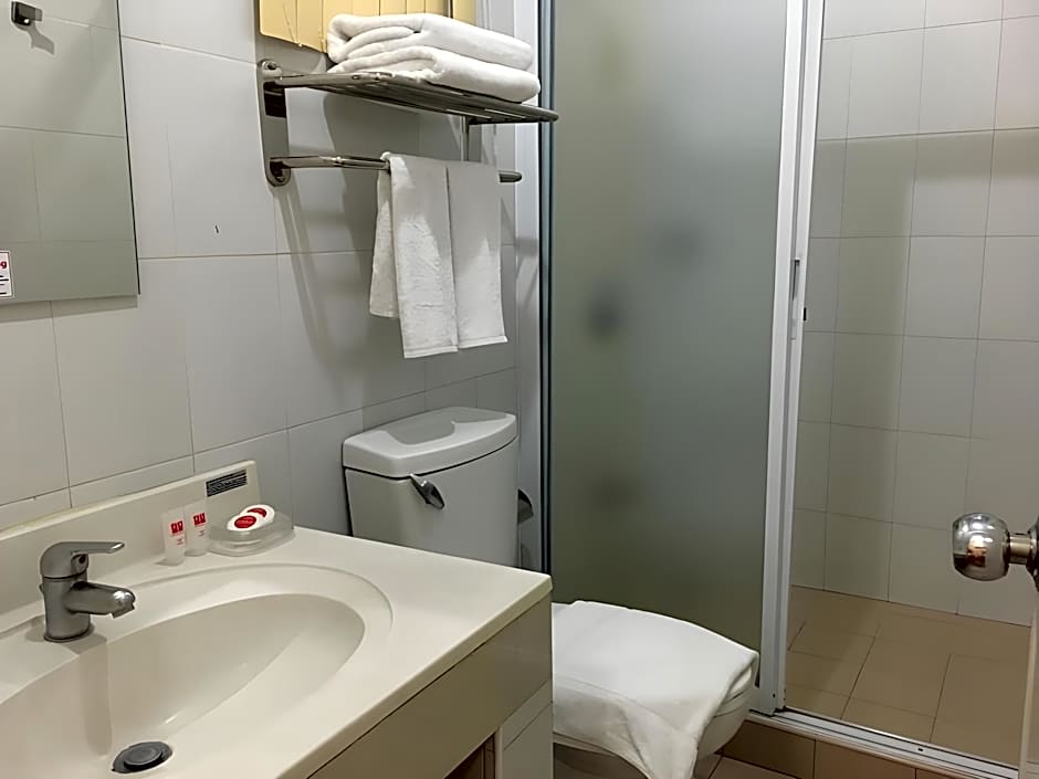 Phela Grande Residences