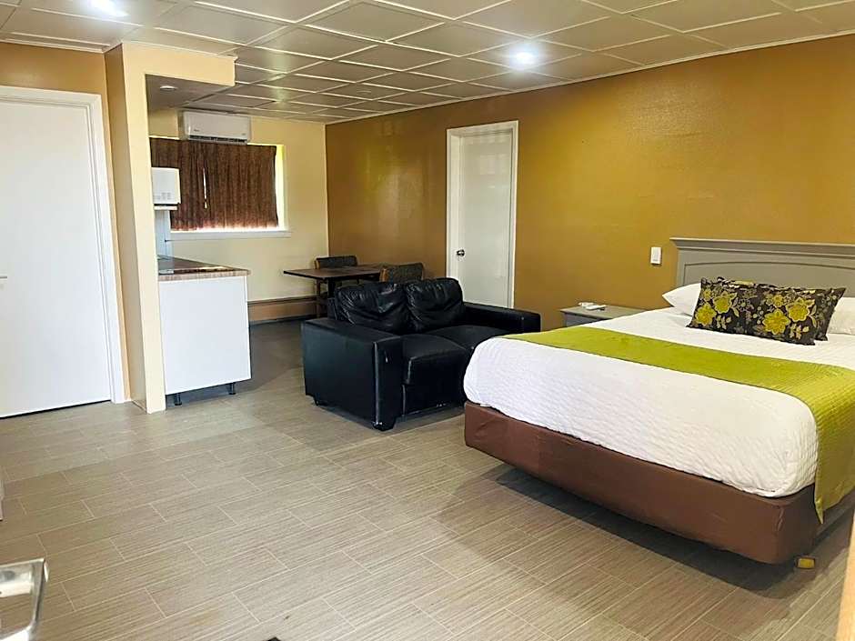 Travelodge by Wyndham Moose Jaw