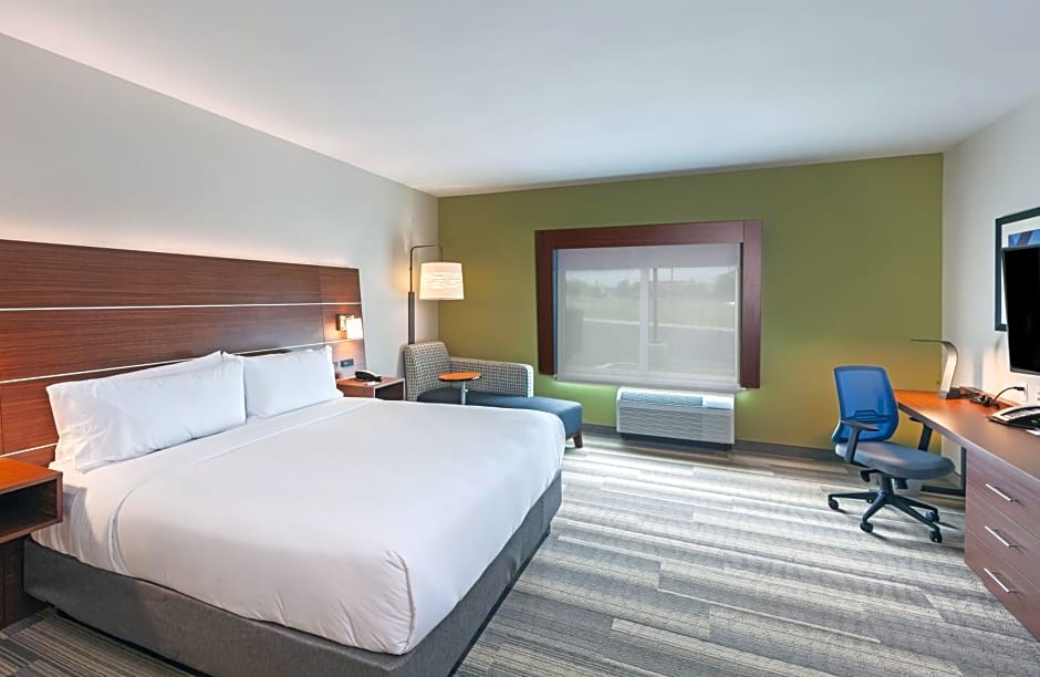 Holiday Inn Express & Suites Tulsa South - Woodland Hills, an IHG Hotel