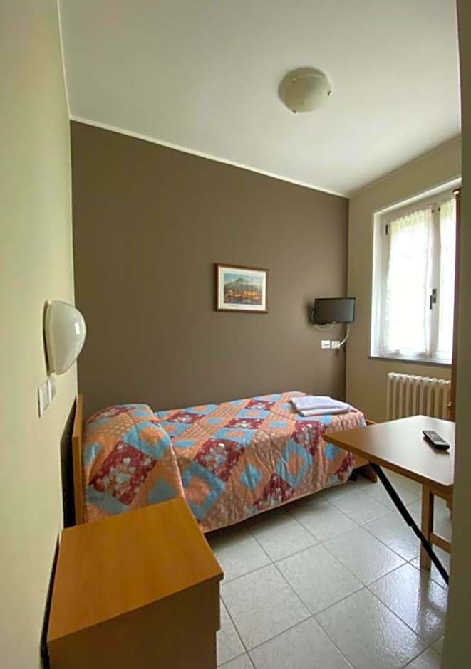 Albergo del mera-ristorante da Lui