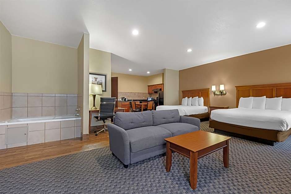 Best Western Plus Shamrock Inn & Suites