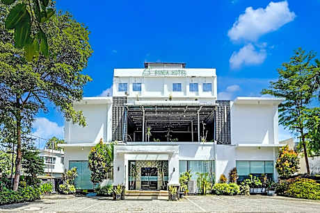 Dancenter RTH Imam Bonjol formerly Bunda Hotel