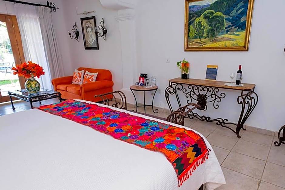 El Encanto Inn & Suites