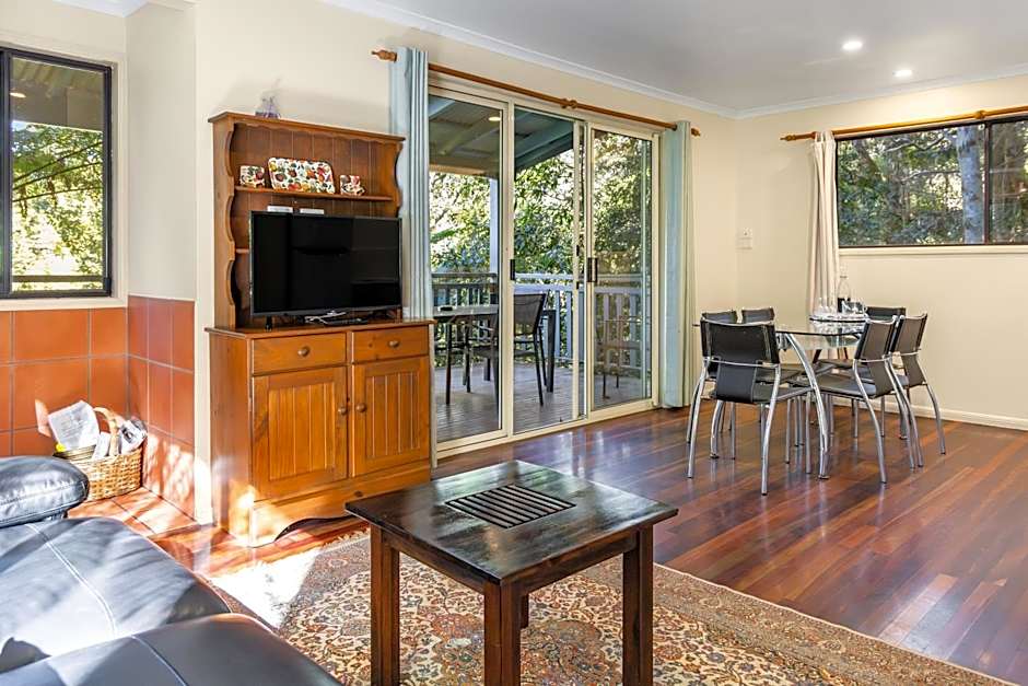 Montville Country Cabins