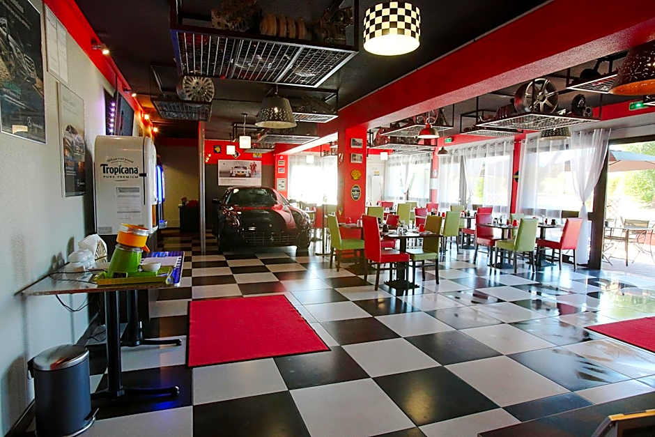 Kyriad Design Enzo Cannes Ecluse