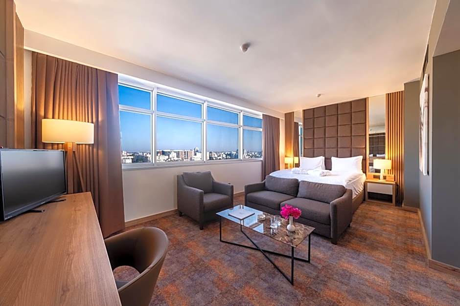 Grand Sapphire City Hotel