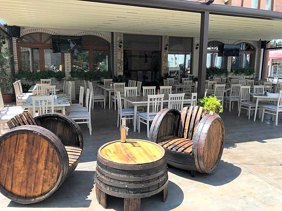 Oleander House and Tennis Club