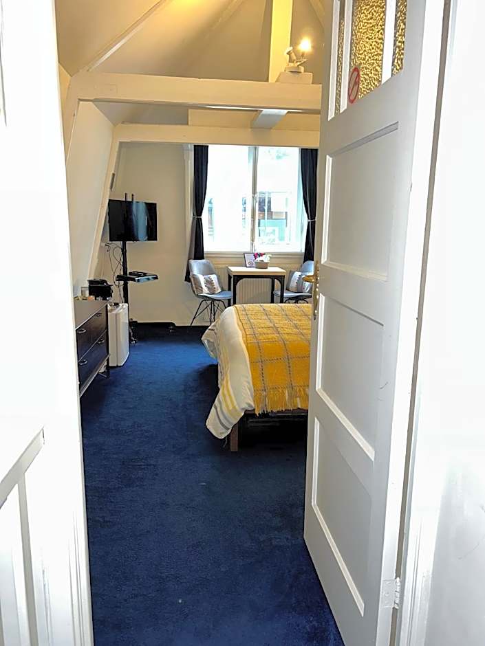 Amsterdam 4 Holiday GuestRooms