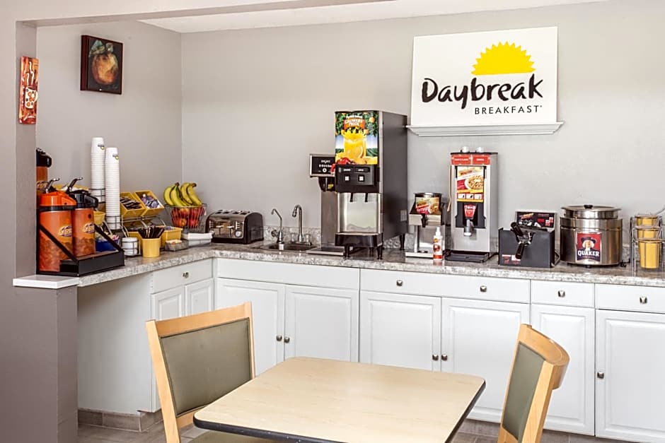 Days Inn by Wyndham Farmer City