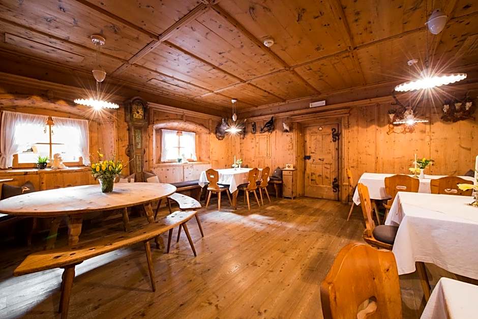 Tonzhaus Hotel