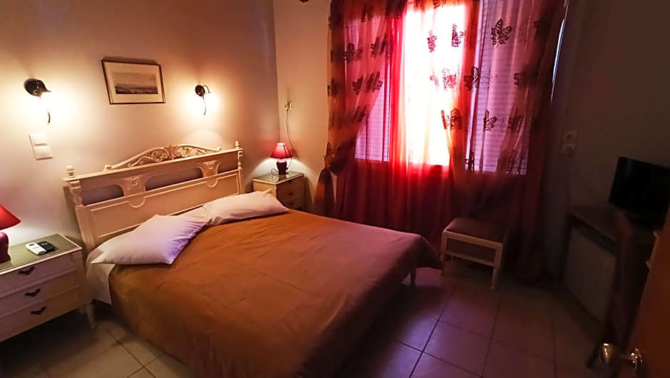 Hera Hotel