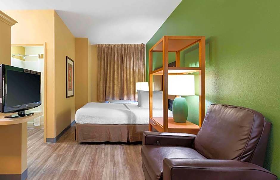 Extended Stay America Suites - Kansas City - Overland Park - Metcalf Ave