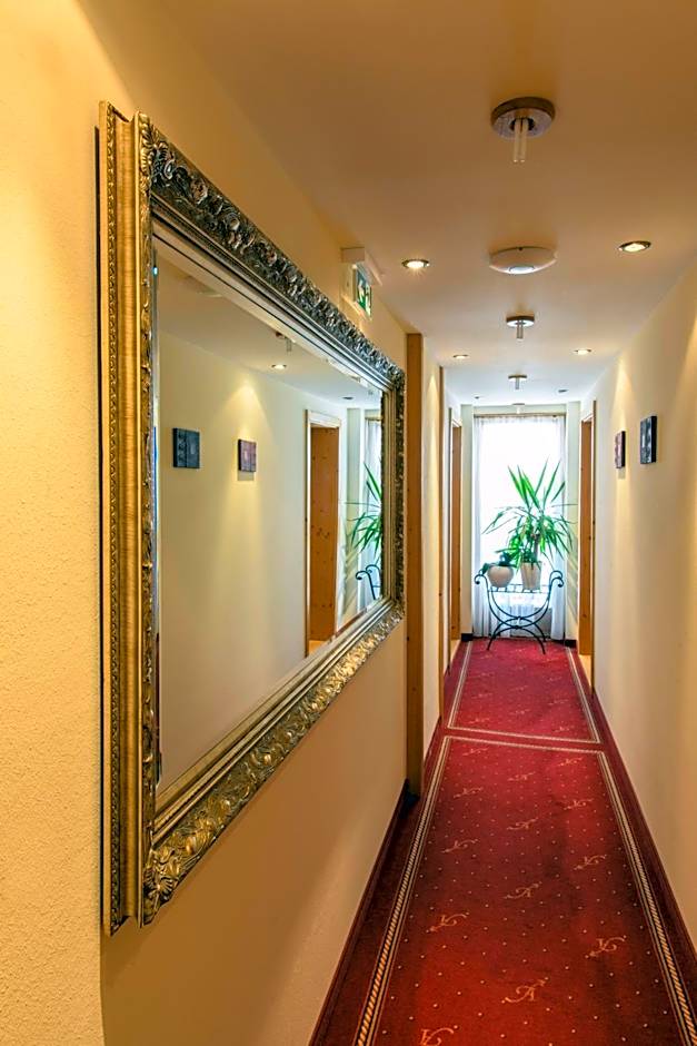 Hotel Alpenrose