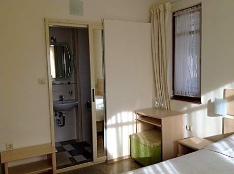 Economy Single Room - No Balcony