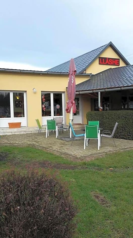 Grill Terasz Étterem és Szálláshely