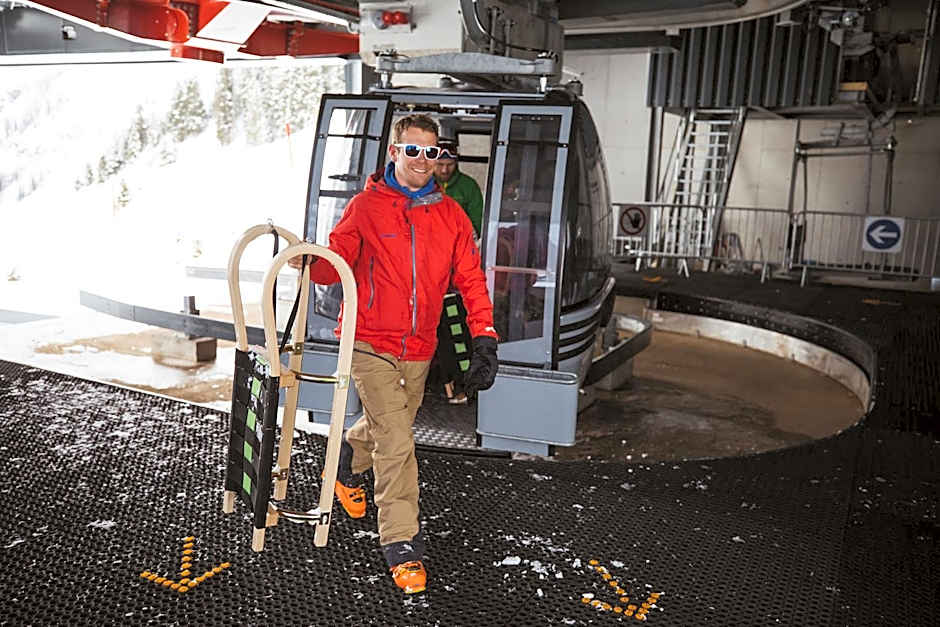 Warth52-W52 Apartments