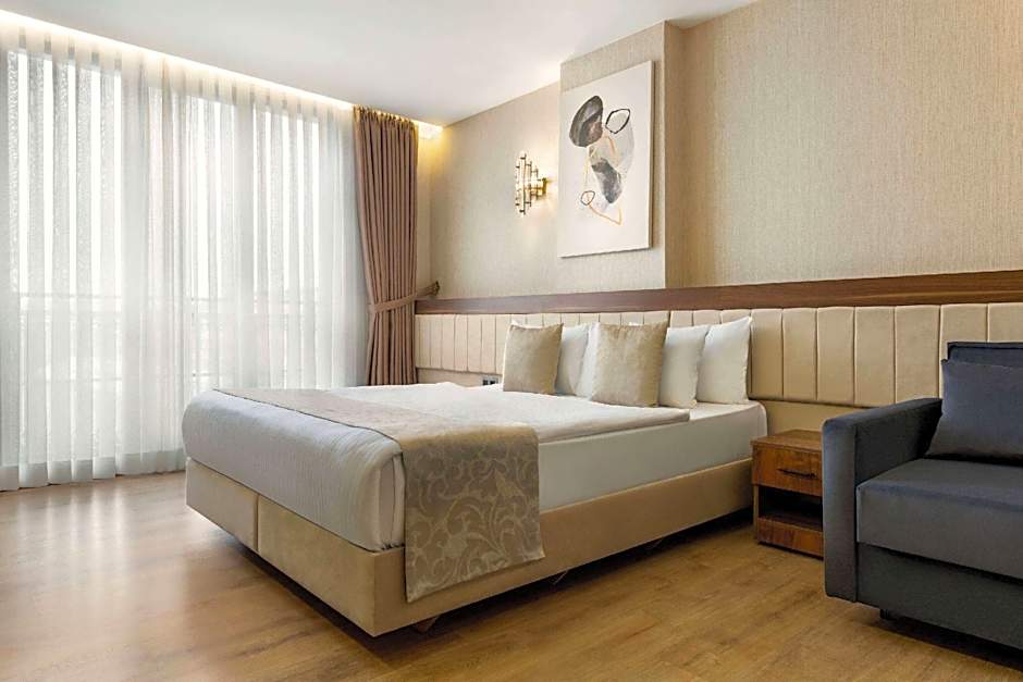 Operla Airport Hotels, Trademark Collection by Wyndham