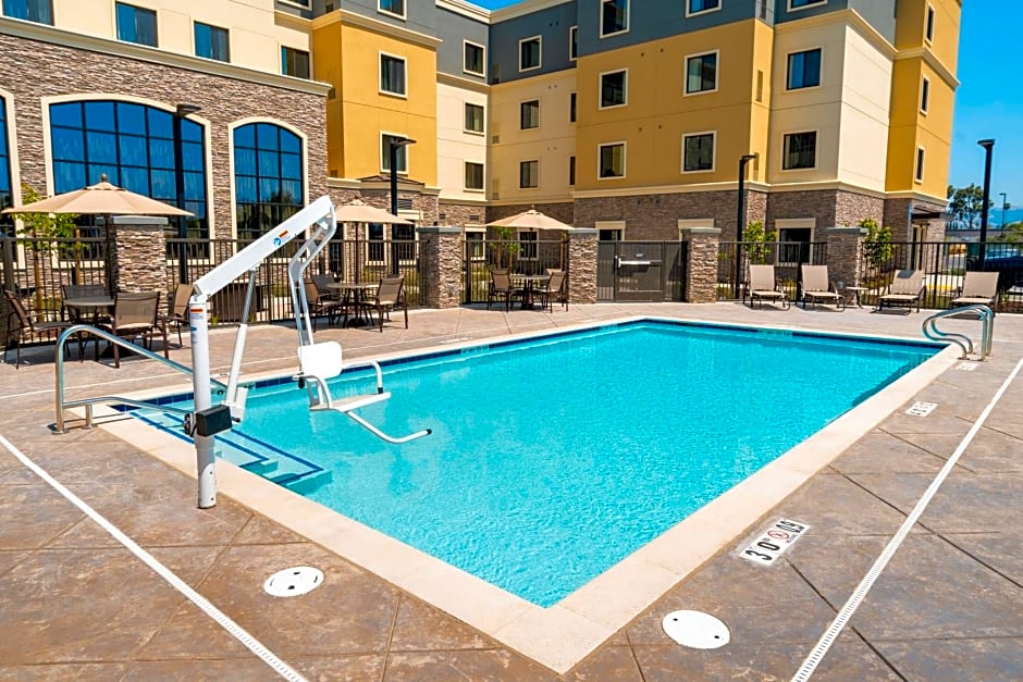 Staybridge Suites - Newark - Fremont