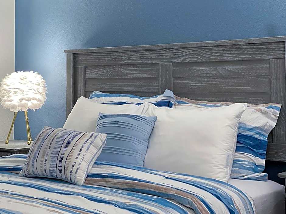 Founder's Brook Motel and Suites