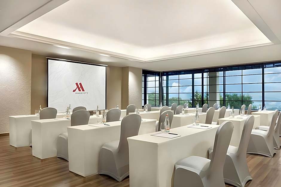 Hotel Laforet Shuzenji Sanshi-Suimei