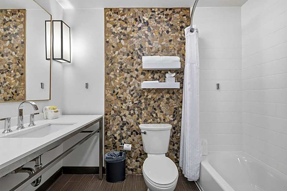 Kozy Hotel Houston North